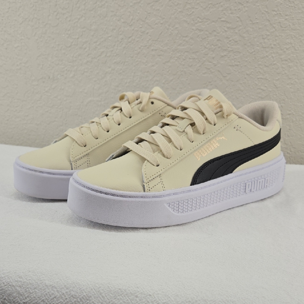 Puma Cream and Black Platform Sneakers Size Womens 6.5
